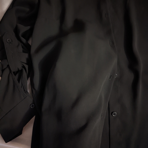 Black rayon button up - Picture 5 of 6
